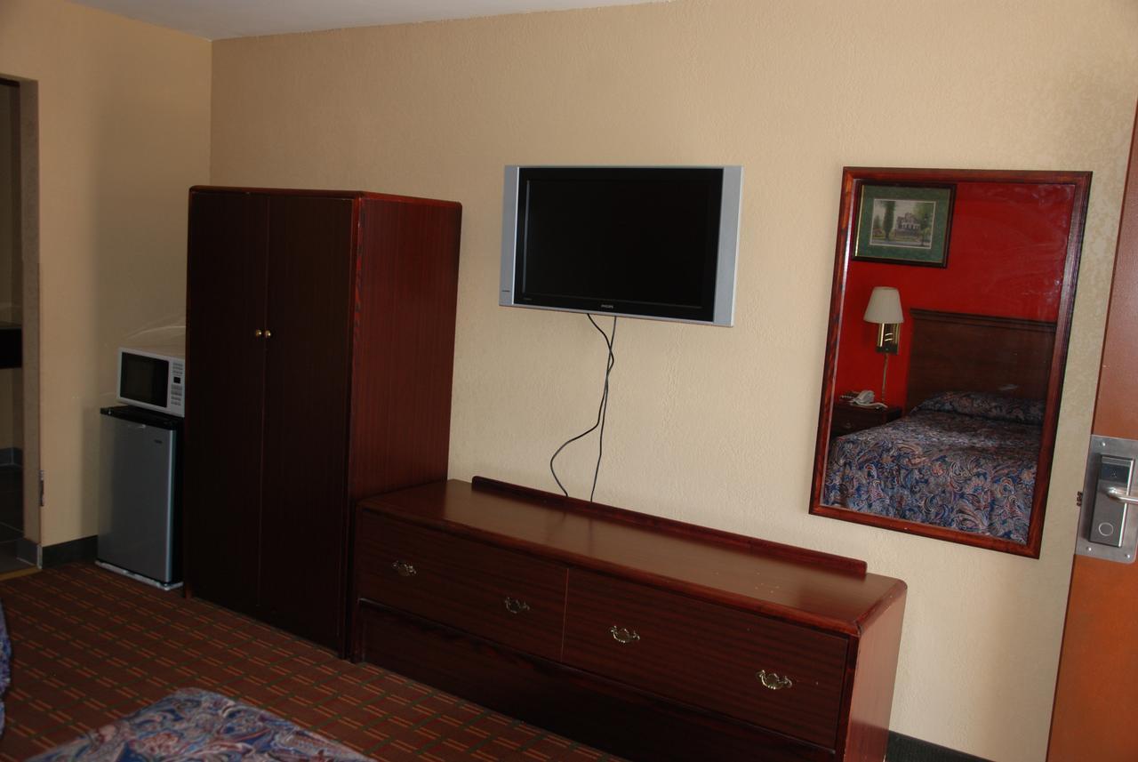 הייזלטון Mount Laurel Motel מראה חיצוני תמונה
